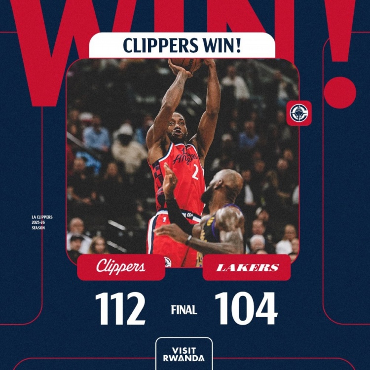 老詹成背景！快船赢球海报：小卡面对老詹经典后仰跳投上封面